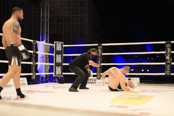 Adana’da Muay Thai Gecesi