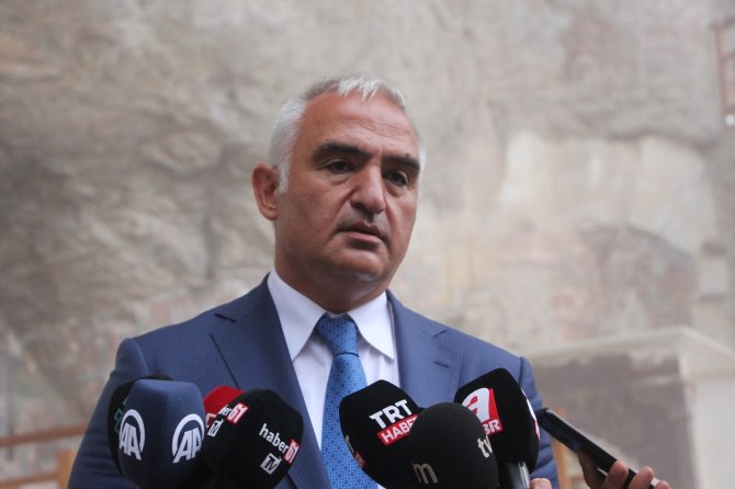 Bakan Ersoy Turizm Sezonu İçin Umutlu Konuştu