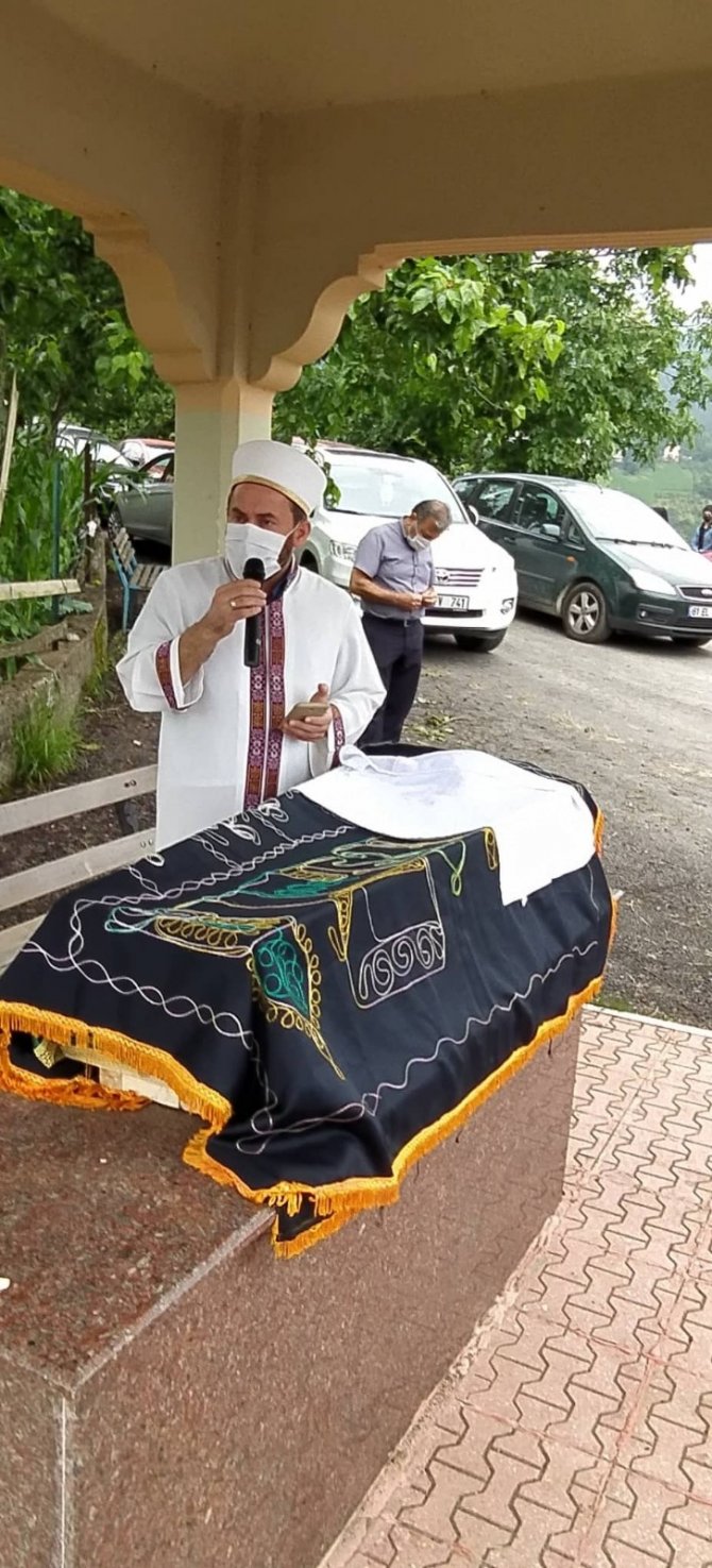 Babası Manevra Yaparken Ezmişti, Minik Ömer Son Yolculuğuna Uğurlandı