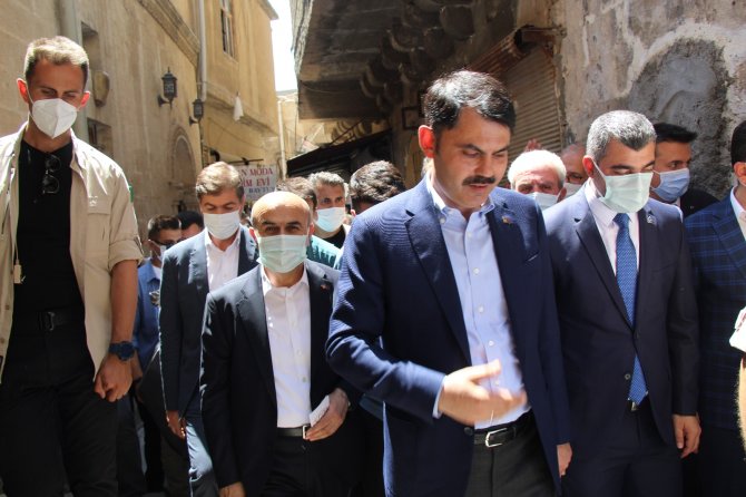 Çevre Şehircilik Bakanı Murat Kurum, Mardin’de Esnafı Ziyaret Etti