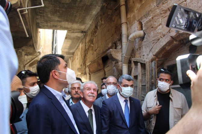 Çevre Şehircilik Bakanı Murat Kurum, Mardin’de Esnafı Ziyaret Etti