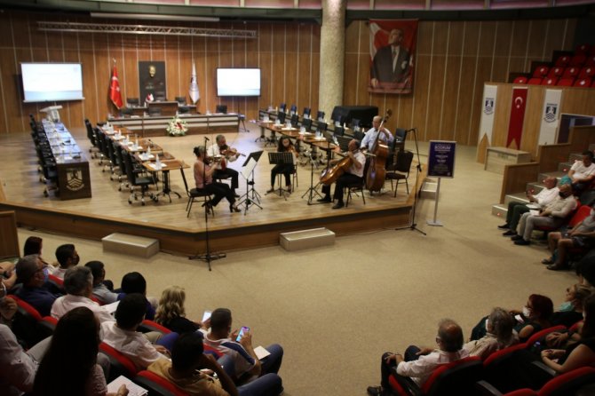 Bodrum Belediyesi Meclis Toplantısında Klasik Müzik Konseri Verildi