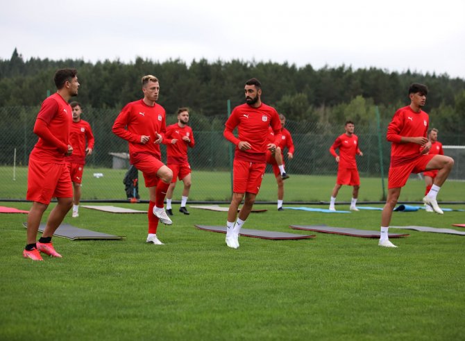 Sivasspor Günü Çift İdmanla Tamamladı