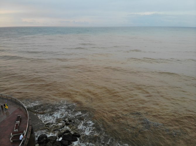 Karadeniz’de Denizin Rengi Değişti