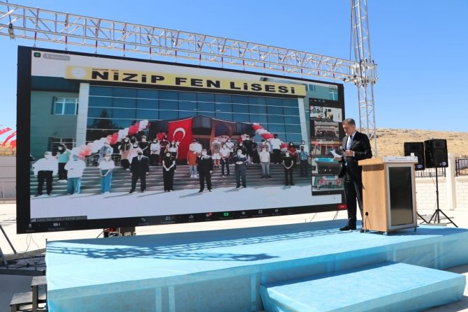 Bakan Selçuk’tan Velilere Çağrı: “Çocuklarını Telefi Eğitimlerine Göndersinler”