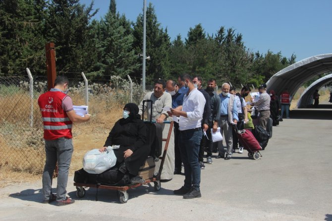 Suriyelilerin Bayram Yolculuğu Başladı