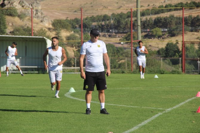 İ̇rfan Buz: “Adem Büyük, Milli Takımda Olması Gereken Bir Futbolcu”