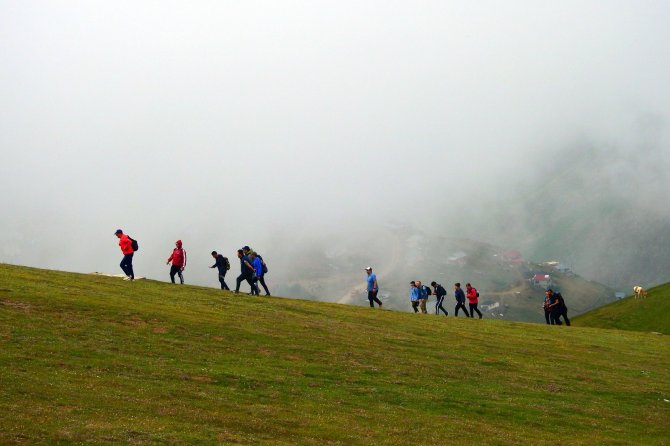 Gümüşhaneli Dağcılar Kadırga Yaylasına Çıkarma Yaptı