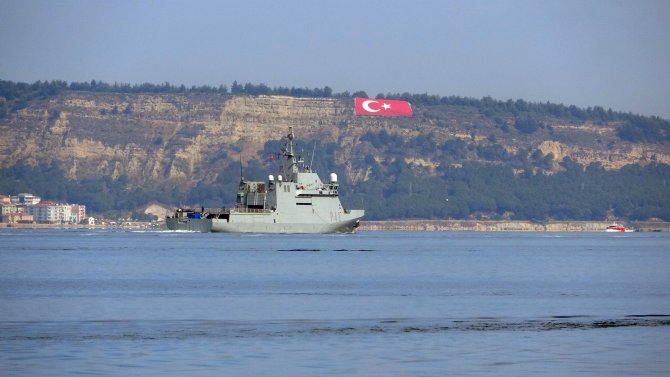 İ̇spanya Savaş Gemisi Çanakkale Boğazı’ndan Geçti