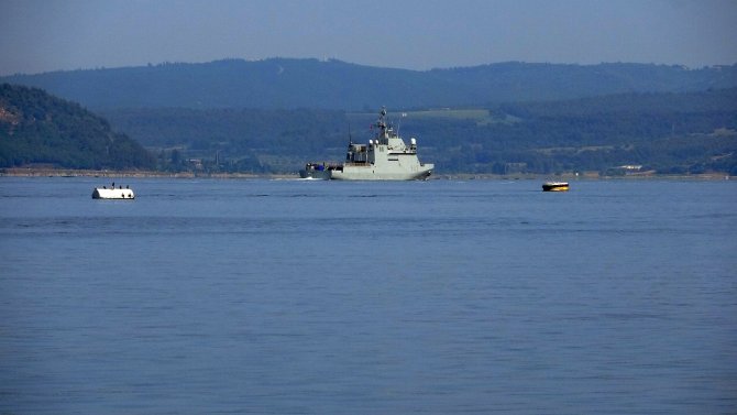 İ̇spanya Savaş Gemisi Çanakkale Boğazı’ndan Geçti