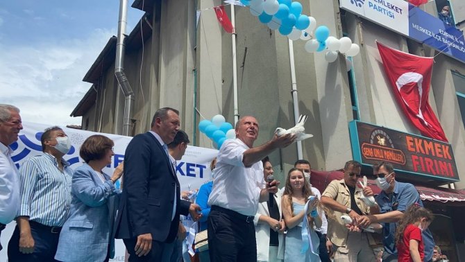 Memleket Partisi Genel Başkanı İ̇nce: "Kılıçdaroğlu, Gel Milletin Önünde Tartışalım"