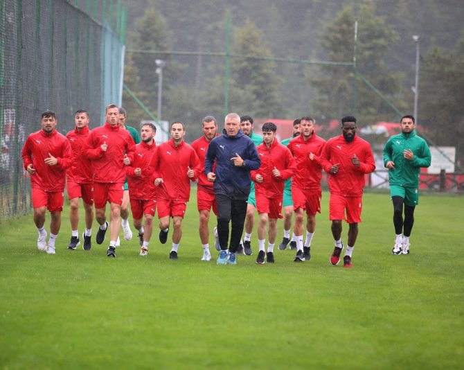 Sivasspor Yağmur Altında Çalıştı