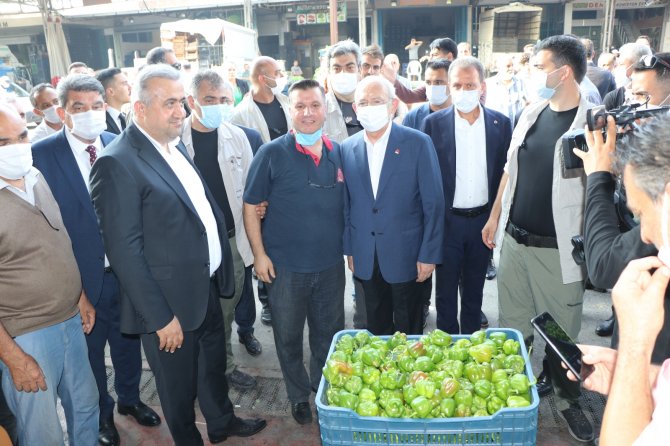 Kılıçdaroğlu, Mersin’de Hal Esnafıyla Buluştu