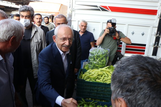 Kılıçdaroğlu, Mersin’de Hal Esnafıyla Buluştu