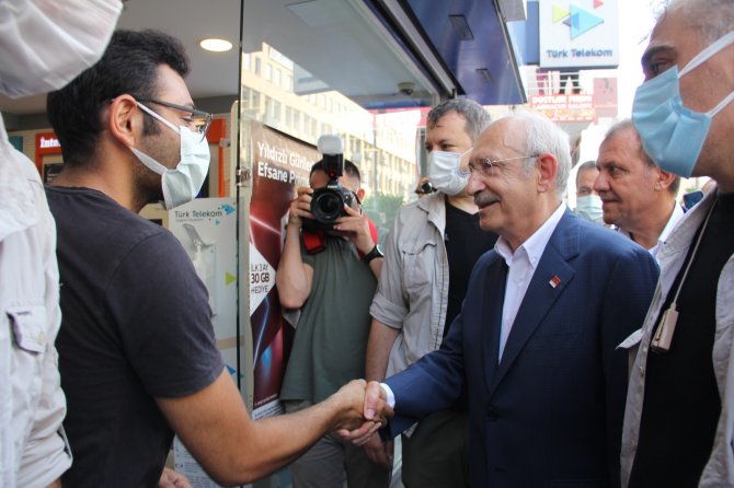 Kılıçdaroğlu, Mersin’de Çarşı Esnafıyla Bir Araya Geldi