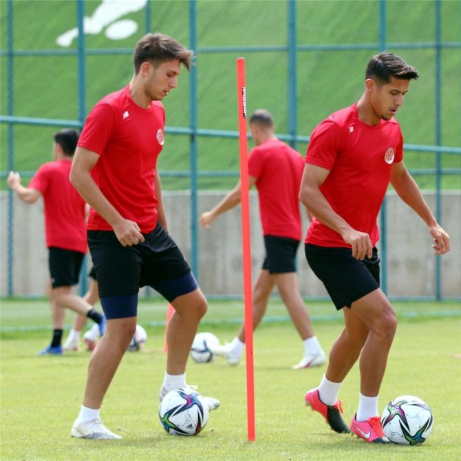 Antalyaspor, Yeni Sezon Hazırlıklarını Erzurum’da Sürdürüyor