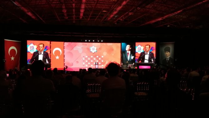 Kılıçdaroğlu, Mersin’de ‘Teksin’in Tanıtım Programına Katıldı