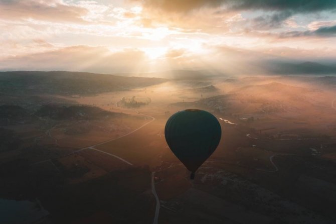 3 Bin Yıllık Vadide Sıcak Hava Balonları Uçmaya Başladı