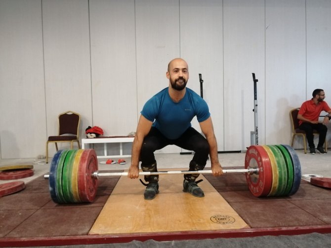 3 Ülkenin Halter Milli Takım Sporcuları Tokyo Olimpiyatlarına Kemer’de Hazırlanıyor