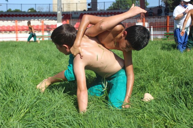 660. Tarihi Kırkpınar Yağlı Güreşleri Başladı
