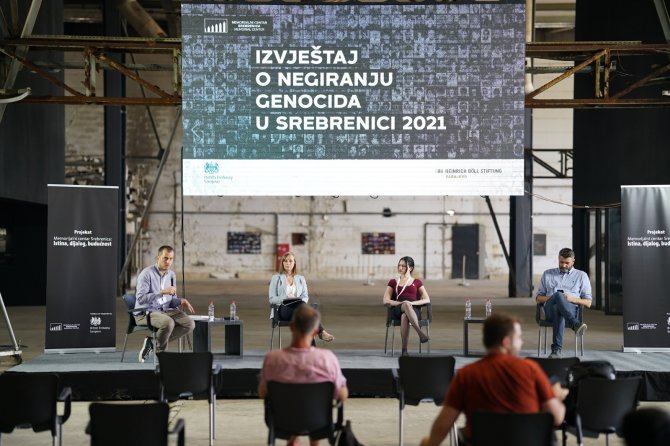 "Srebrenitsa İçin Dünyadaki Herkesin Suçluluk Hissetmesi Gerekir"