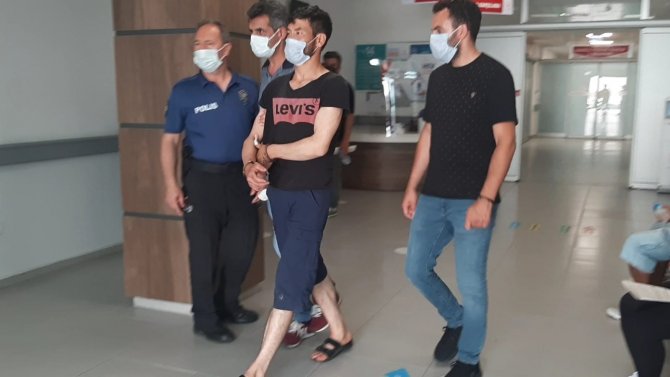 Eşini Bıçaklayarak Öldürdü