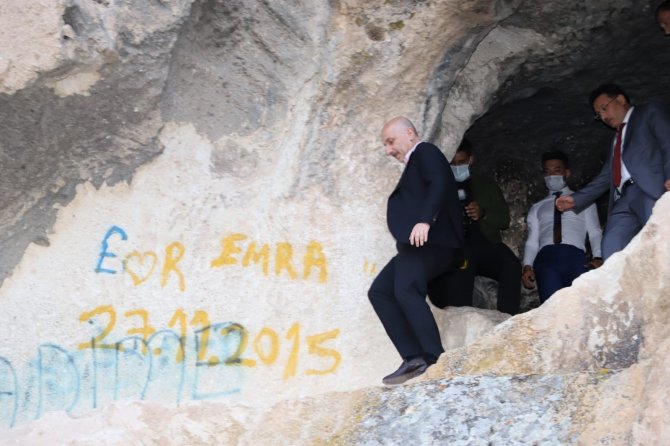 Bakan Karaismailoğlu, Kırkgöz Köprüsü’nde İncelemede Bulundu