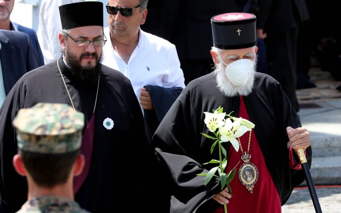 Srebrenitsa Soykırımının 19 Kurbanı Toprağa Verildi