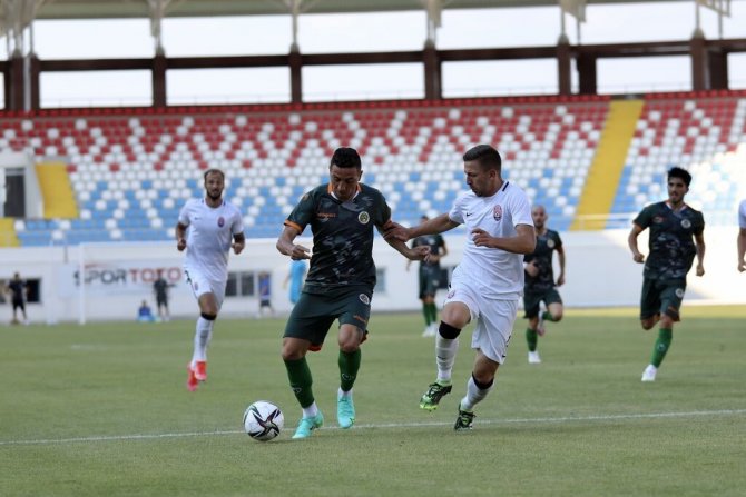 Alanyaspor İlk Hazırlık Maçında Mağlup Oldu