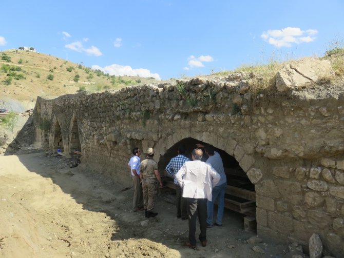 Altından Suların Aktığı Tarihi Köprü Sular Altında Kalacak