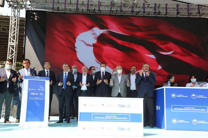 Yusufeli’nde Hak Sahipleri Evlerine Kavuşuyor