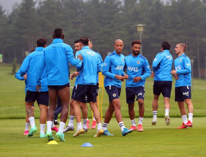 Fenerbahçe Yeni Sezon Hazırlıklarını Sürdürdü