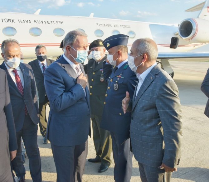 Bakan Akar, Bursa’da ’Darbeler Ve Terörizm’ Konulu Seminere Katıldı