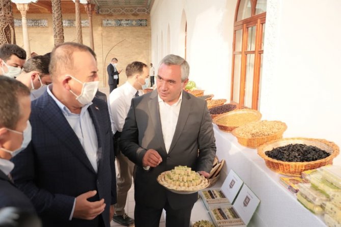 Çavuşoğlu, Türk Dünyası Turizm Başkenti Kokand’ı Ziyaret Etti