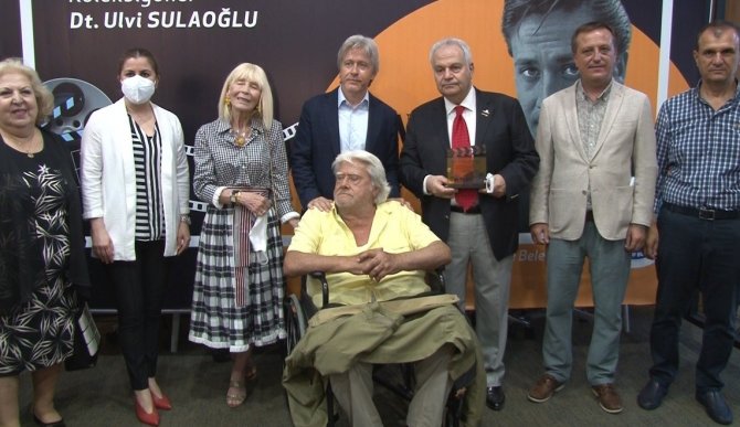 Büyükçekmece "Ustalara Saygı" Gecesinin Konuğu Cüneyt Arkın Oldu