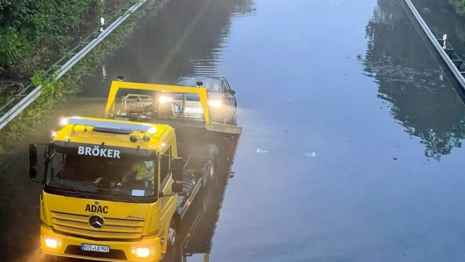 Almanya’da Sel Felaketi: En Az 5 Ölü