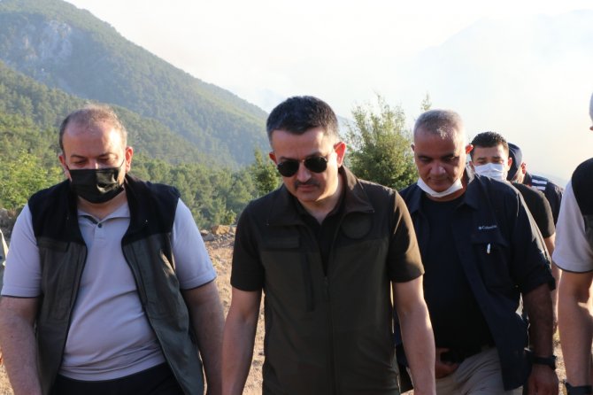 Bakan Pekdemirli: "Bugün Çıkan 20 Yangının 18’i Kontrol Altına Alındı"