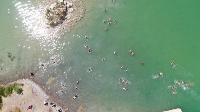 Sivas’ta Antalya Plajlarını Aratmayan Görüntüler