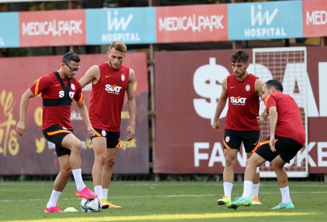 Galatasaray, Psv Maçı Hazırlıklarını Sürdürdü