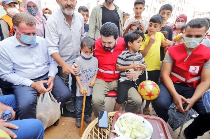 Ağrı Belediye Başkanı Sayan’dan Down Sendromlu Vatandaşa Bayram Sürprizi
