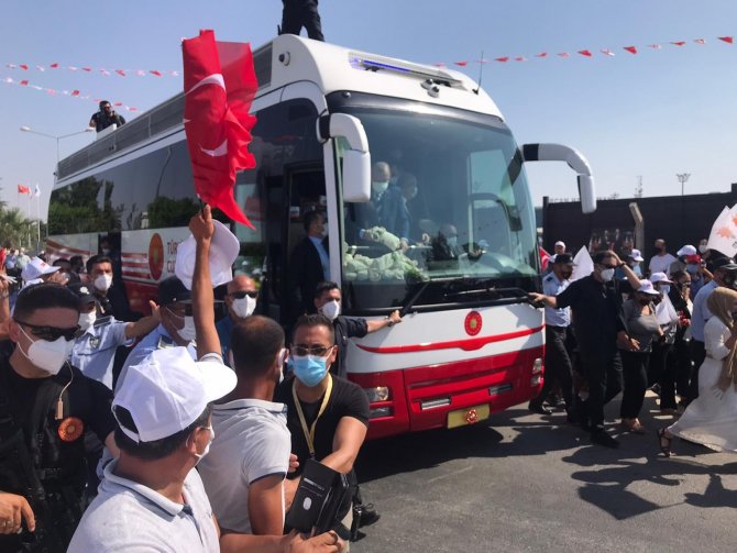 Cumhurbaşkanı Erdoğan’a Kktc’de Sevgi Seli