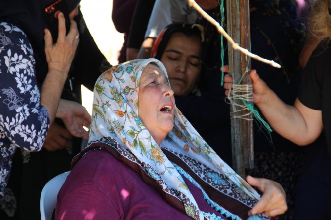 Küçük Ecrin, Son Yolculuğuna Gözyaşlarıyla Uğurlandı