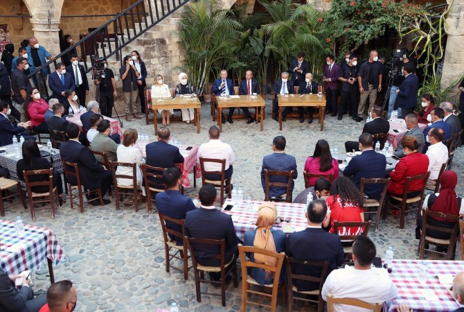 Cumhurbaşkanı Erdoğan, Kktc’li Gençlerle Buluştu