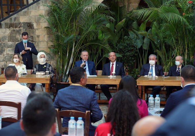 Cumhurbaşkanı Erdoğan, Kktc’li Gençlerle Buluştu