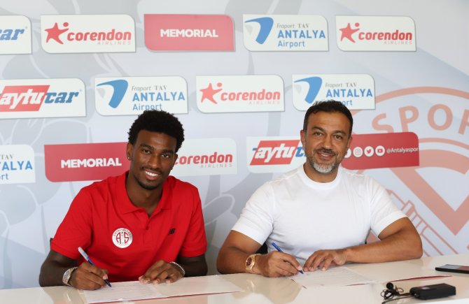 Haji Wright, Fta Antalyaspor’da