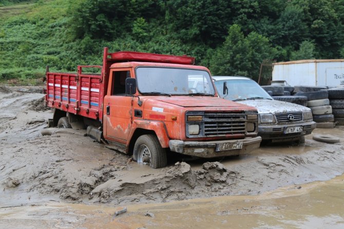 İ̇çişleri Bakanı Süleyman Soylu Selden Etkilenen Artvin’in Murgul İlçesinde İncelemelerde Bulundu