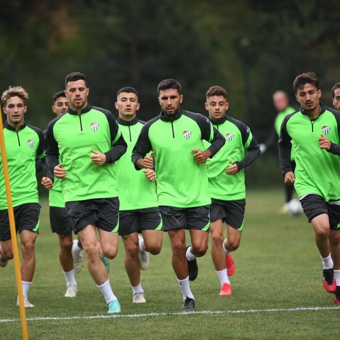 Bursaspor, Bolu Kampının İlk Antrenmanını Gerçekleştirdi