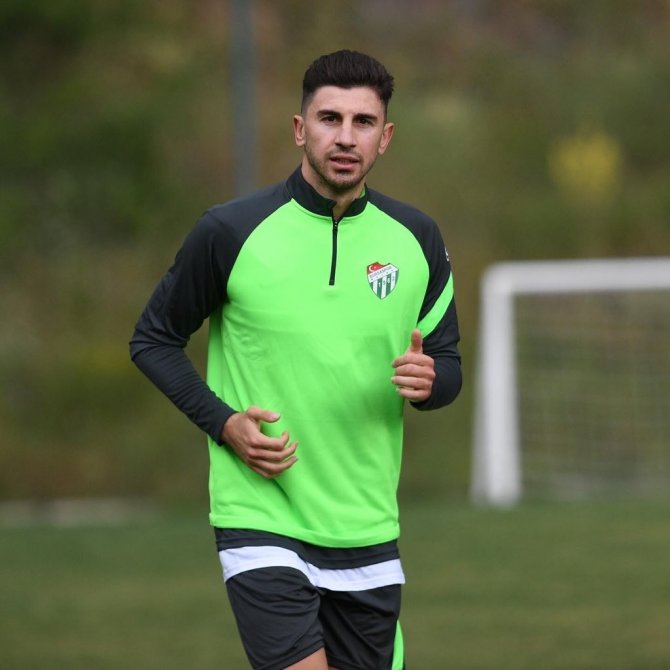 Bursaspor, Bolu Kampının İlk Antrenmanını Gerçekleştirdi