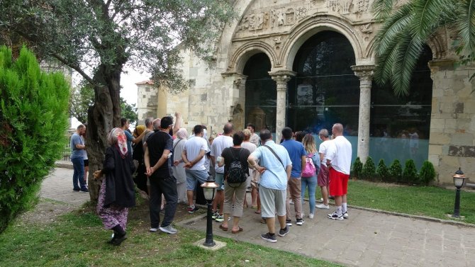 Trabzon’daki Ayasofya Camii’nde Bayramda Ziyaretçi Sayısı Üç Katına Çıktı