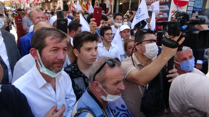 Muharrem İ̇nce’den : "Kerhen Chp’ye Oy Vereceğine Gel Memleket Partisi’ne Oy Ver”